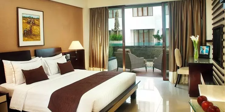 Luxury room with pool direct access in kuta bali