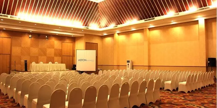 Ballroom to host business meeting, workshop, training or wedding, birthday party or any reception in in modern stylish classy hotel in manado