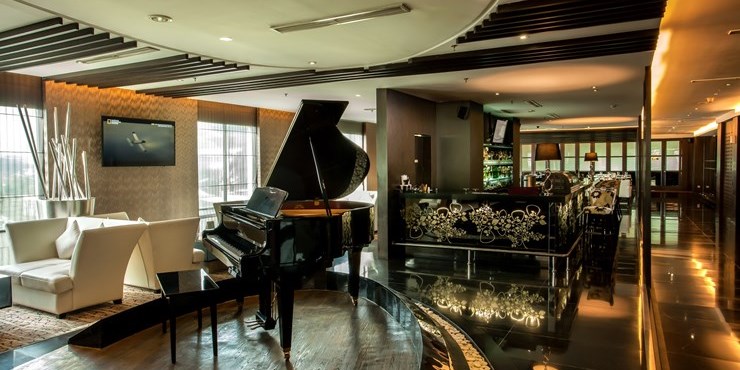 Featuring fusion cuisine of modern culinary brilliance, all suited in a fine modern design with a chill out atmosphere.