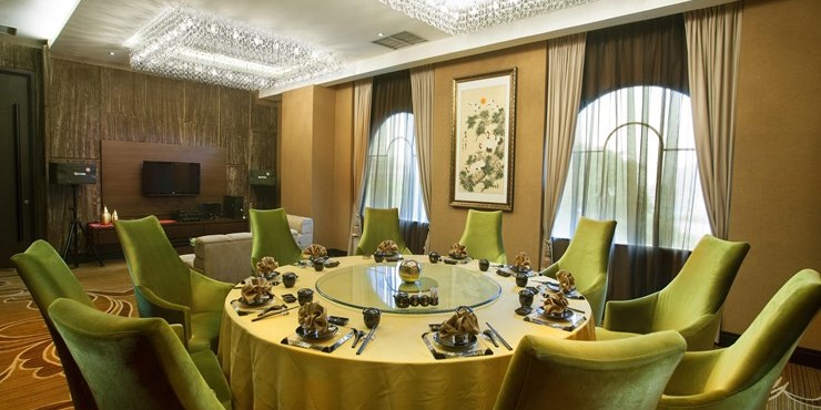A Chinese Restaurant with 7 elegantly set up private dining rooms with full karaoke set.